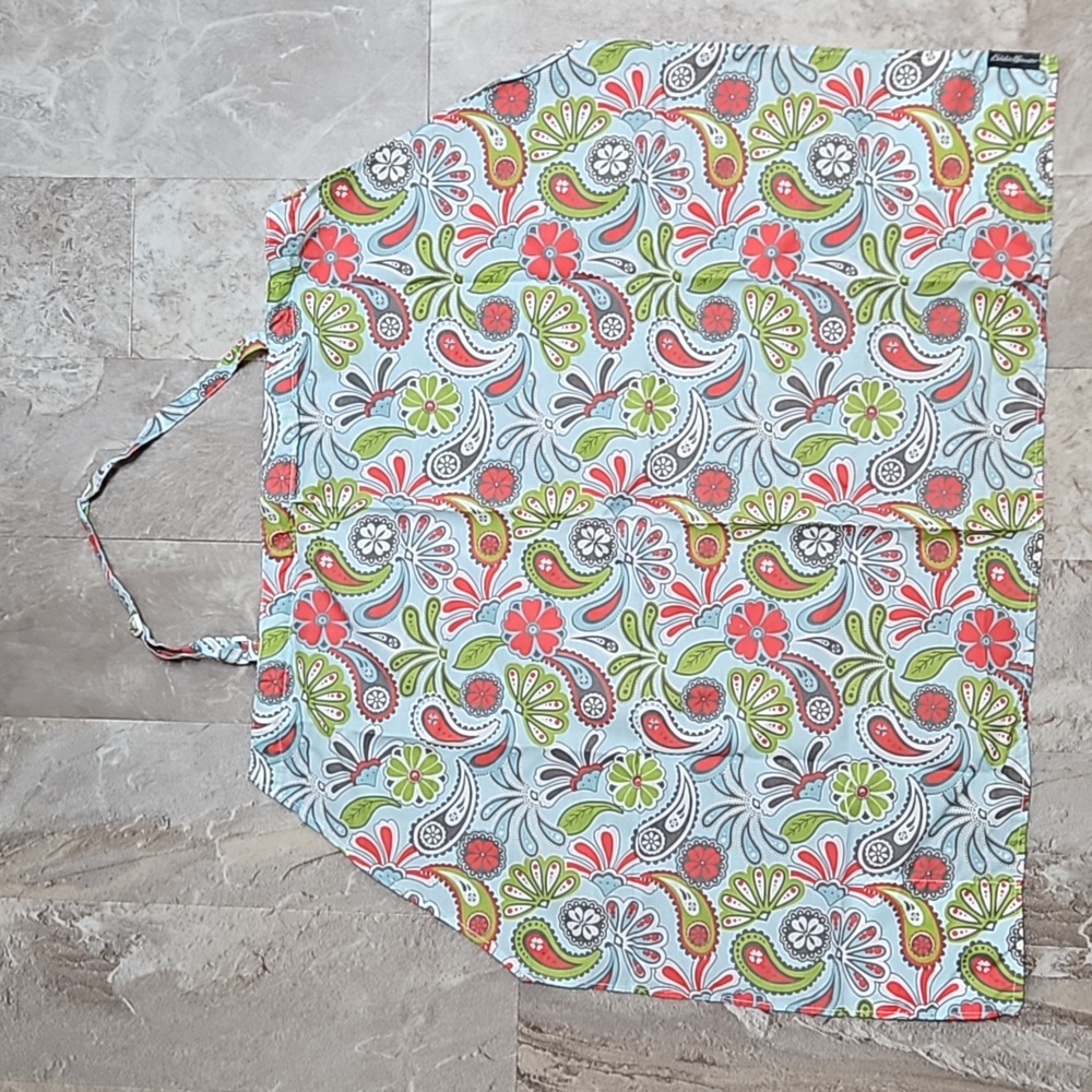 Eddie Bauer nursing cover. EUC.
